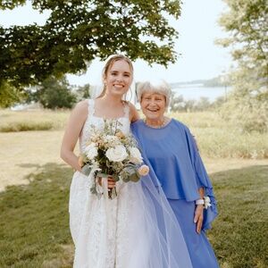 Meet your Posher, Madeline